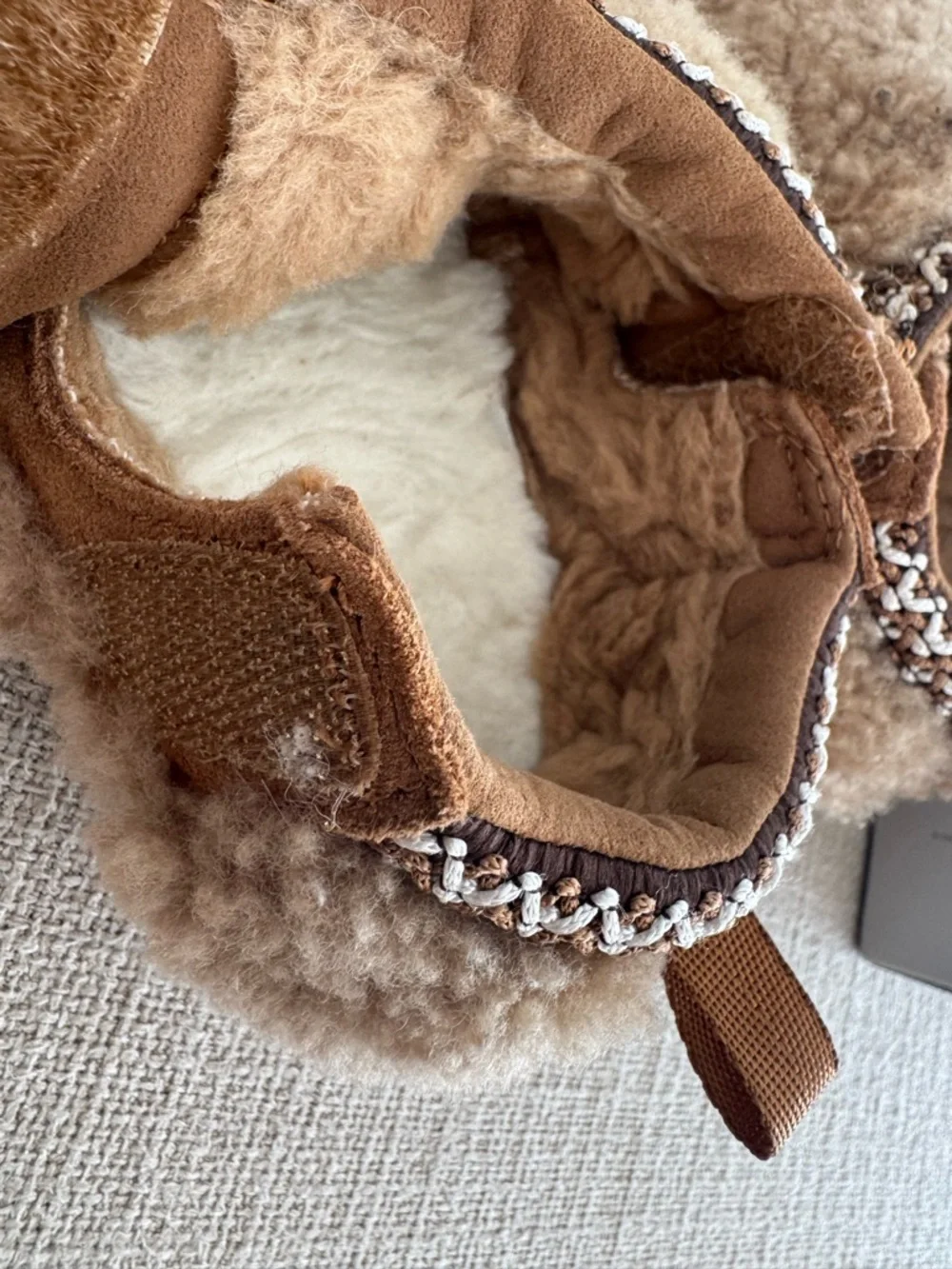 UGG baby Tasman maxi curly shoes